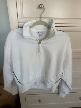BNWT Athleta White Quarter‑Zip Cropped Pullover
